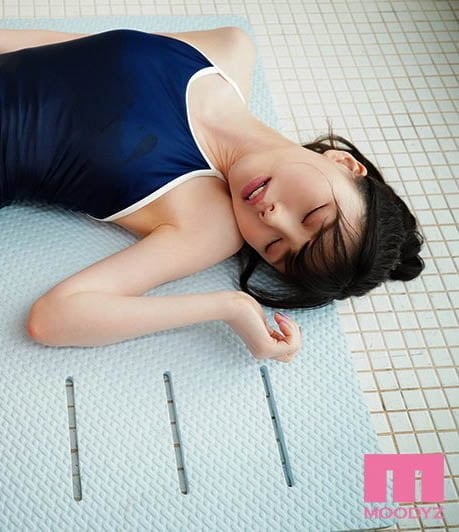 MIDE-879蓝芽みずき(蓝芽瑞季)人生的第一次——在镜头前被男演员中C了!