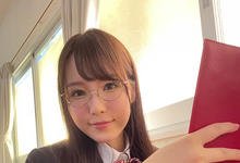 SSIS-282 回归正常发片！香水じゅん(香水纯)露底裤勾引童帝！-沐风文化