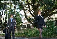 JUL-870 突如其来大雨!出差被迫与K罩杯前辈“叶爱”同住一晚 扶她回床上时,忍不住掐上去-沐风文化