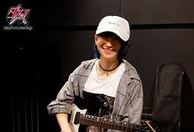 DASD-777 向椎名そら看齐!超有名吉他手变成人间水龙头!-沐风文化